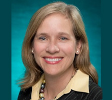 Laura Lunsford headshot