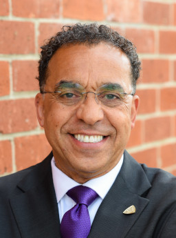 John Nunes headshot