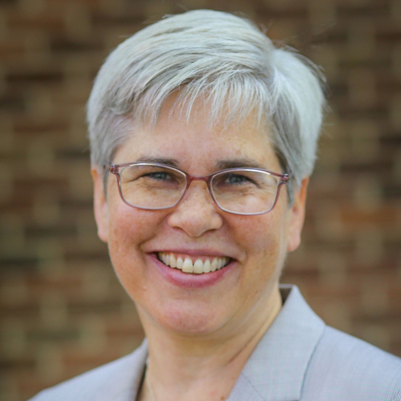 Rebecca Stoltzfus headshot