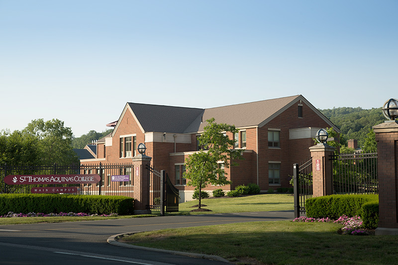 View of entrance to St. Thomas Aquinas College campus